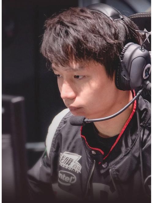 LOL7号是哪位选手？明凯7酱的传奇之路
