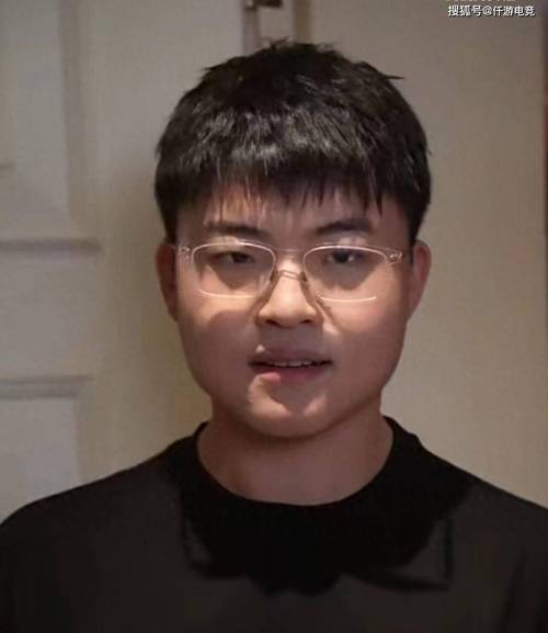 Uzi转会后去向何方？粉丝们都在关注什么？