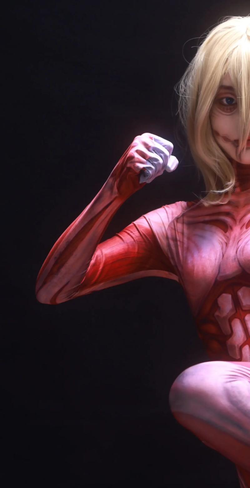 女巨人模拟器：感受不一样的世界和冒险