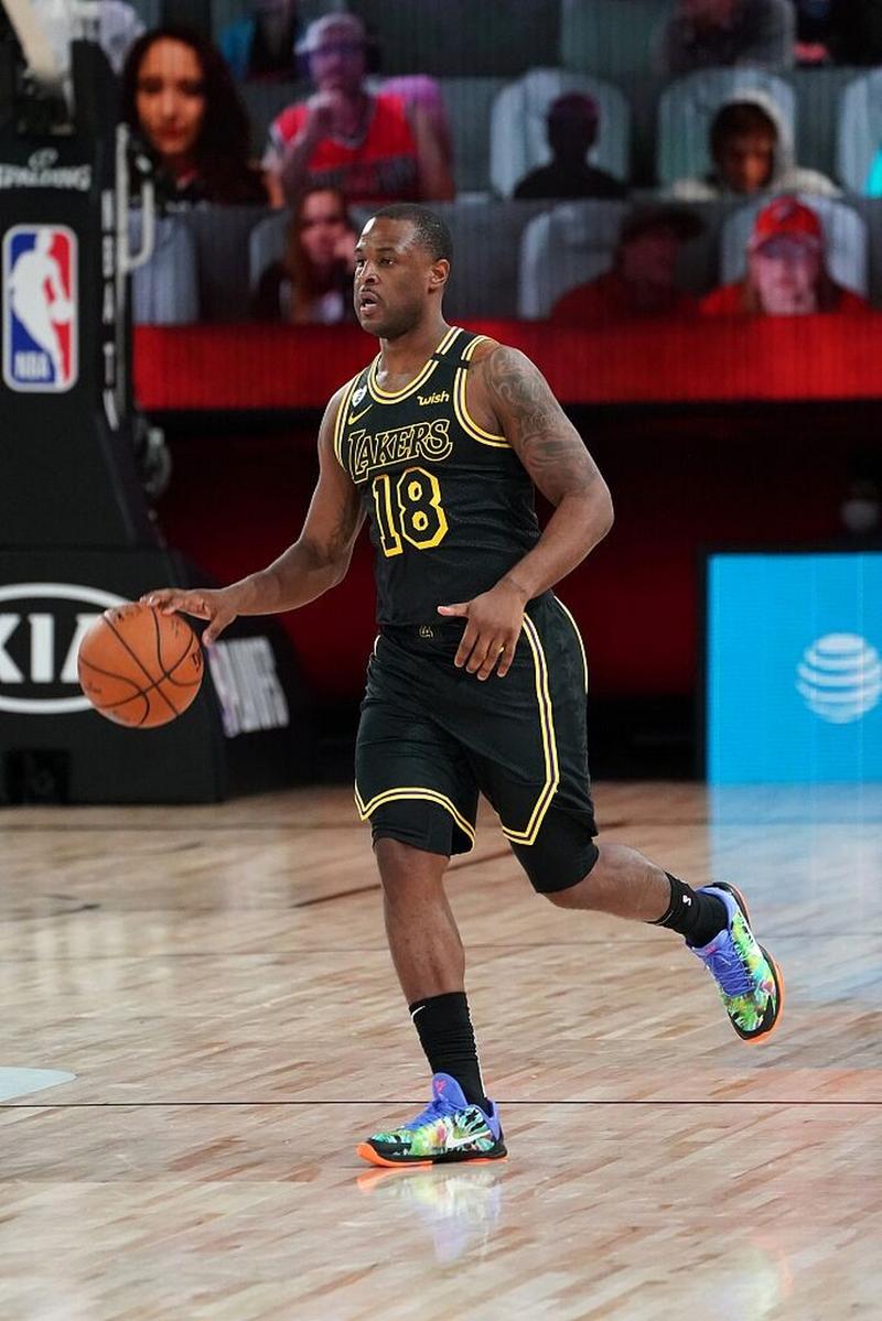 前NBA球员迪昂维特斯：他的职业生涯与反思